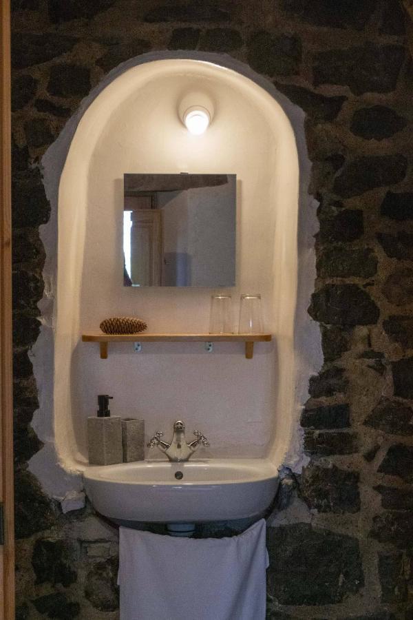 Mas Rural El Negre Hostel Ogassa Ngoại thất bức ảnh