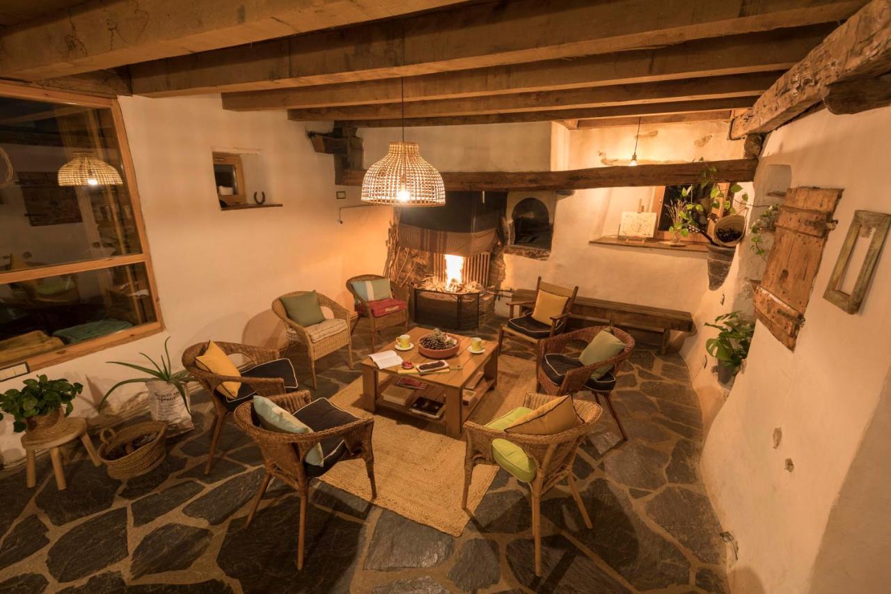 Mas Rural El Negre Hostel Ogassa Ngoại thất bức ảnh