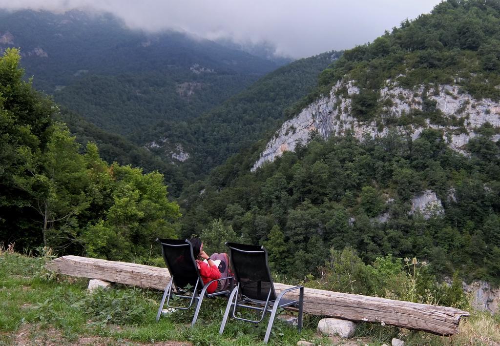 Mas Rural El Negre Hostel Ogassa Ngoại thất bức ảnh